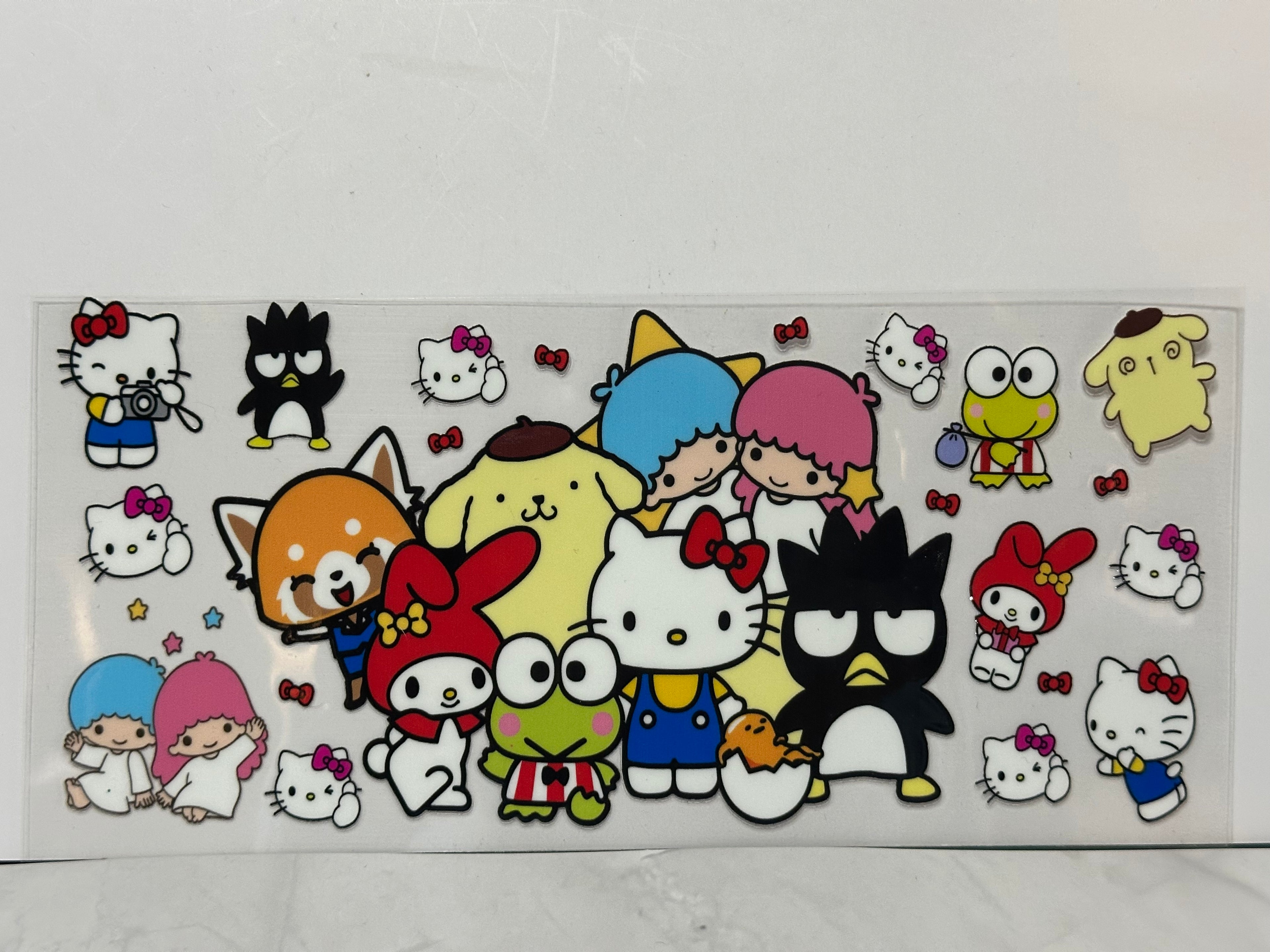 Hello Kitty 16 oz Wrap