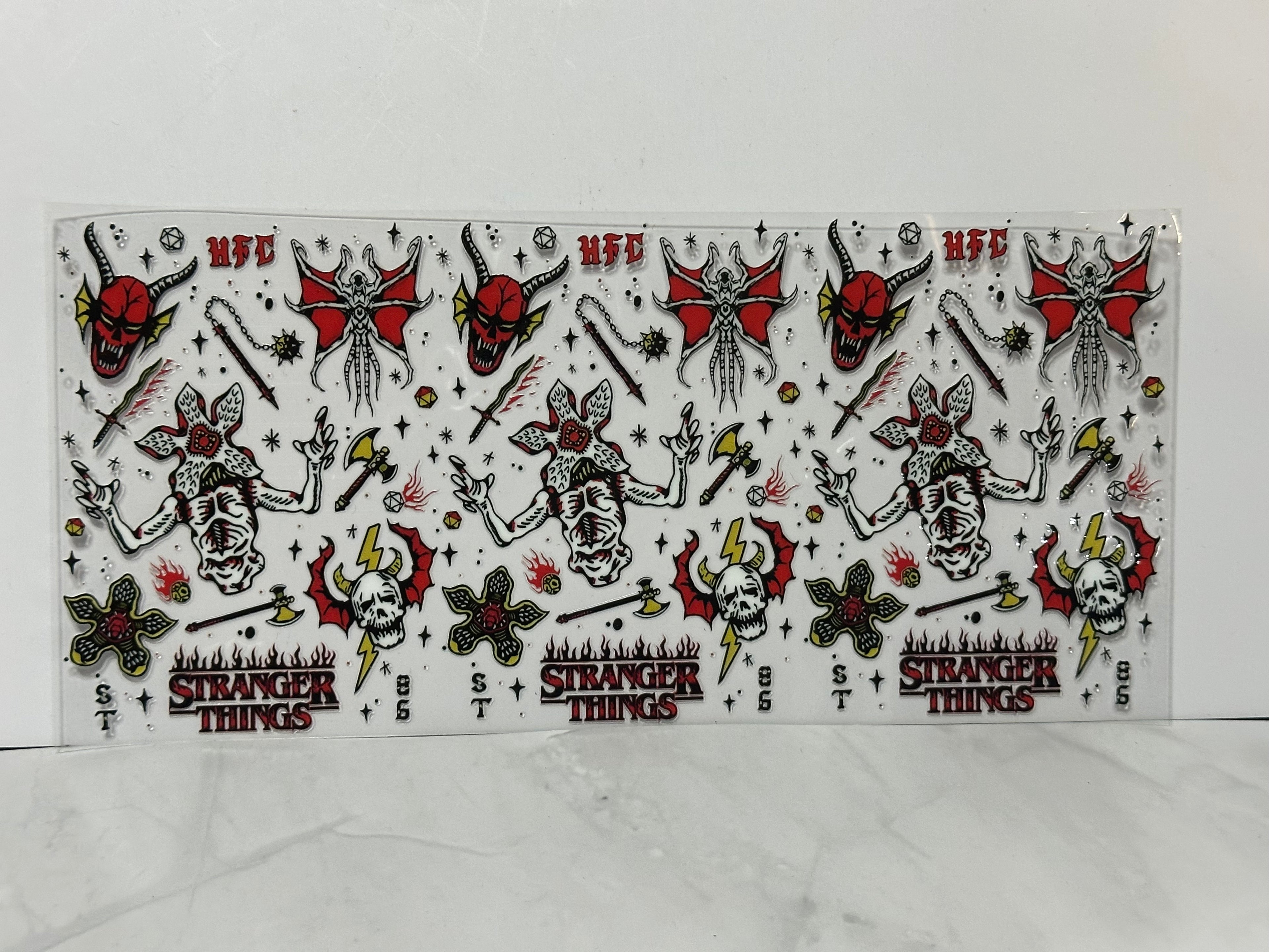 Stranger Things 16 oz Wrap