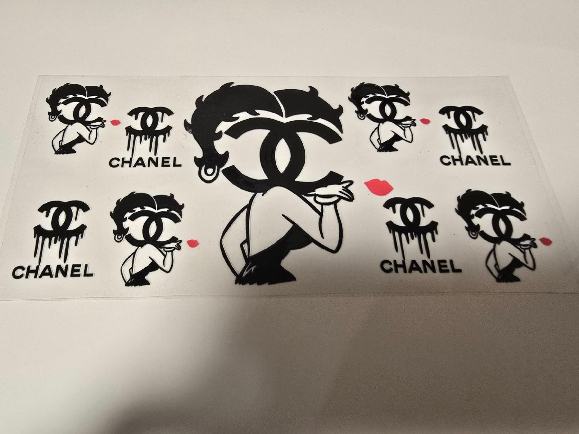 Chanel CC 16oz Wrap